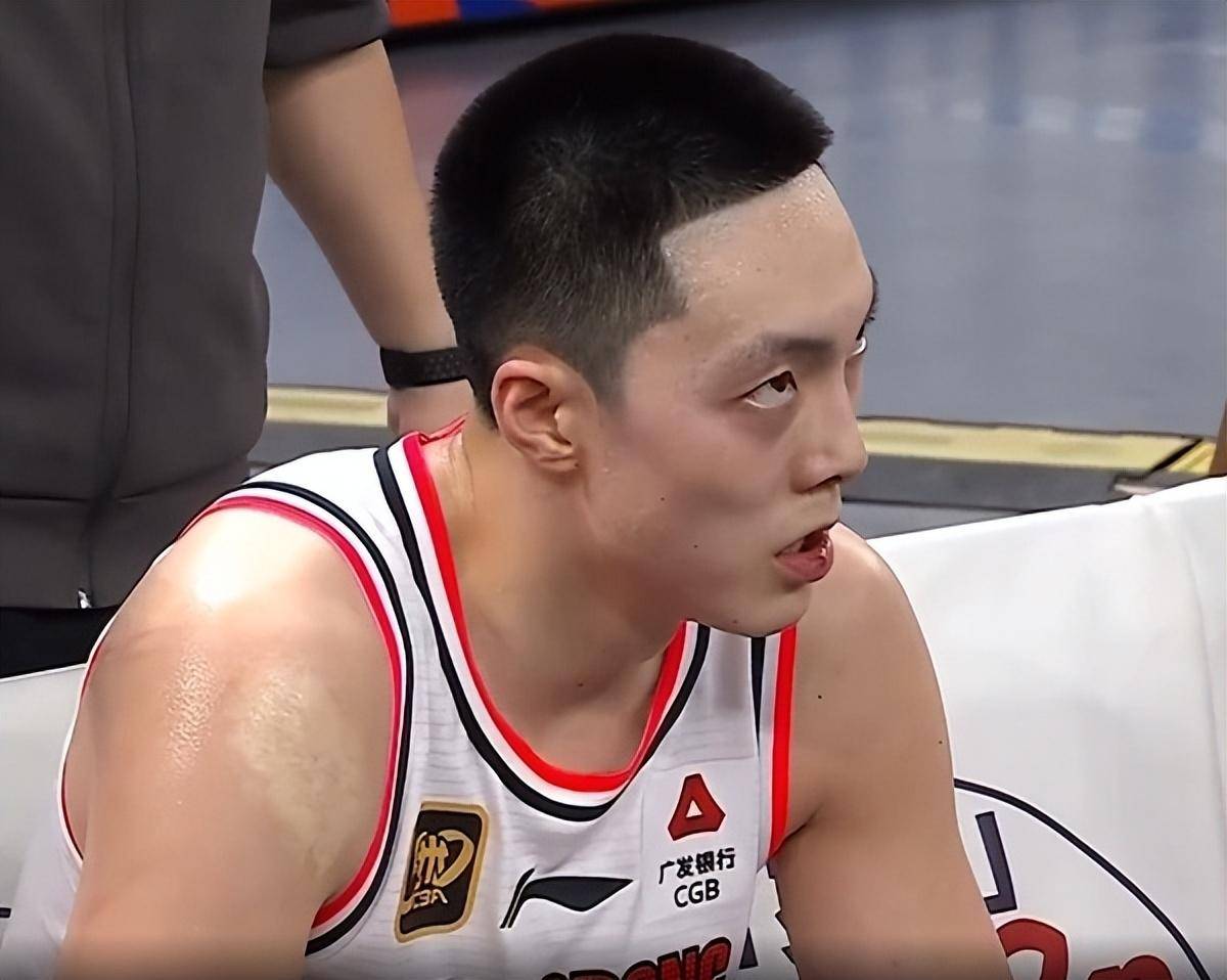 世俱杯-关于精彩比赛冷门涌现强队被逼陷入泥潭的信息