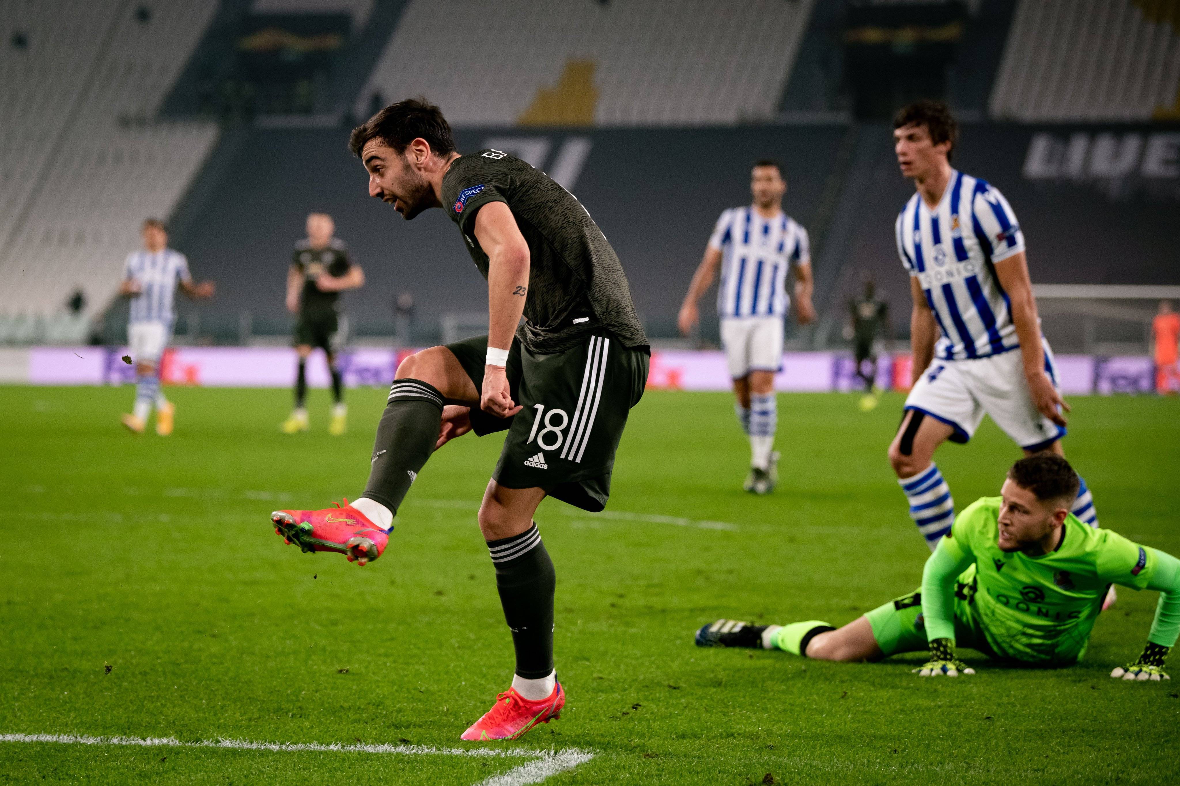 关于精彩比赛冷门涌现强队被逼陷入泥潭的信息 关于精彩比赛冷门涌现强队被逼陷入泥潭的信息