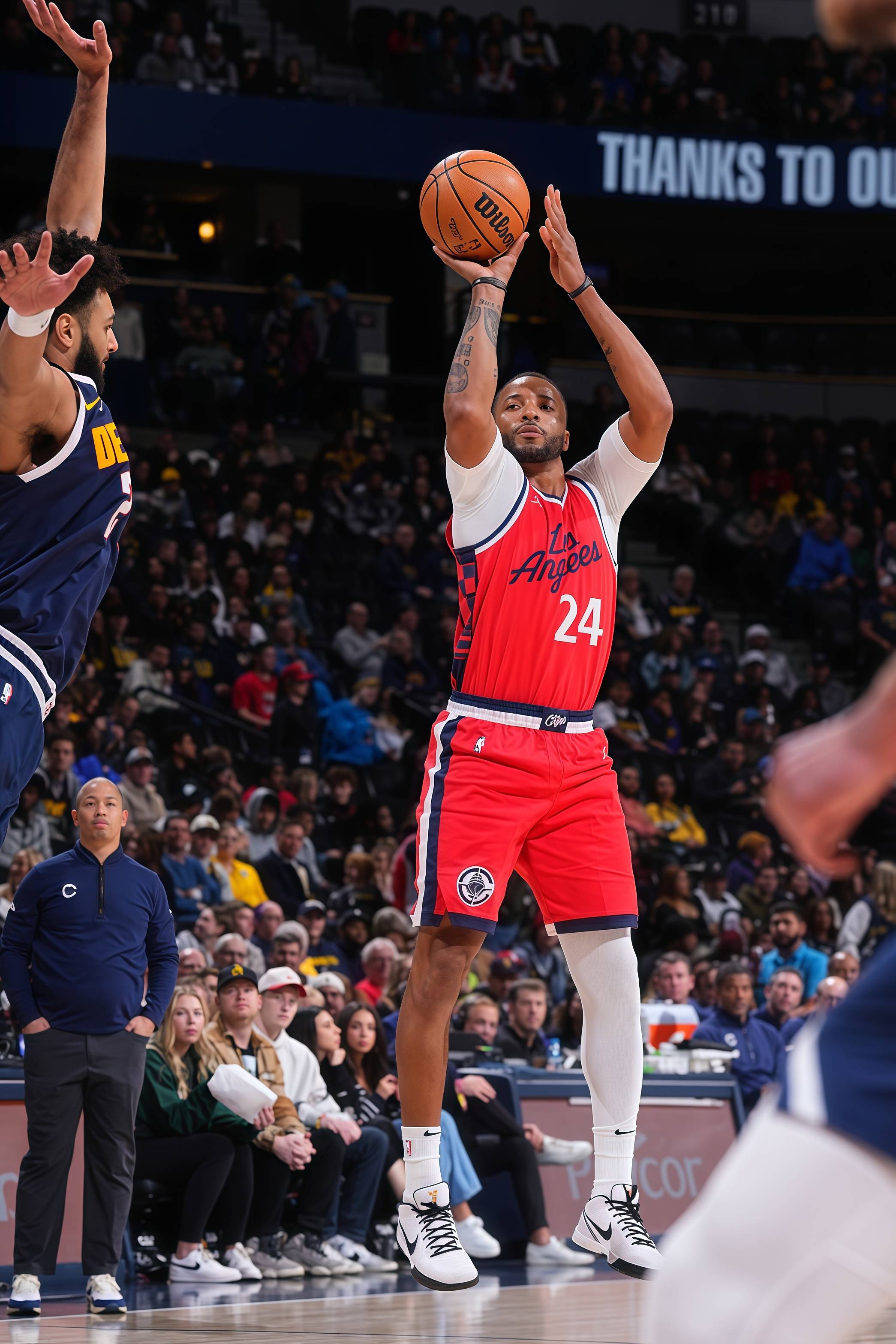 世俱杯官网-快船主场战胜黄蜂,实现三连胜的简单介绍