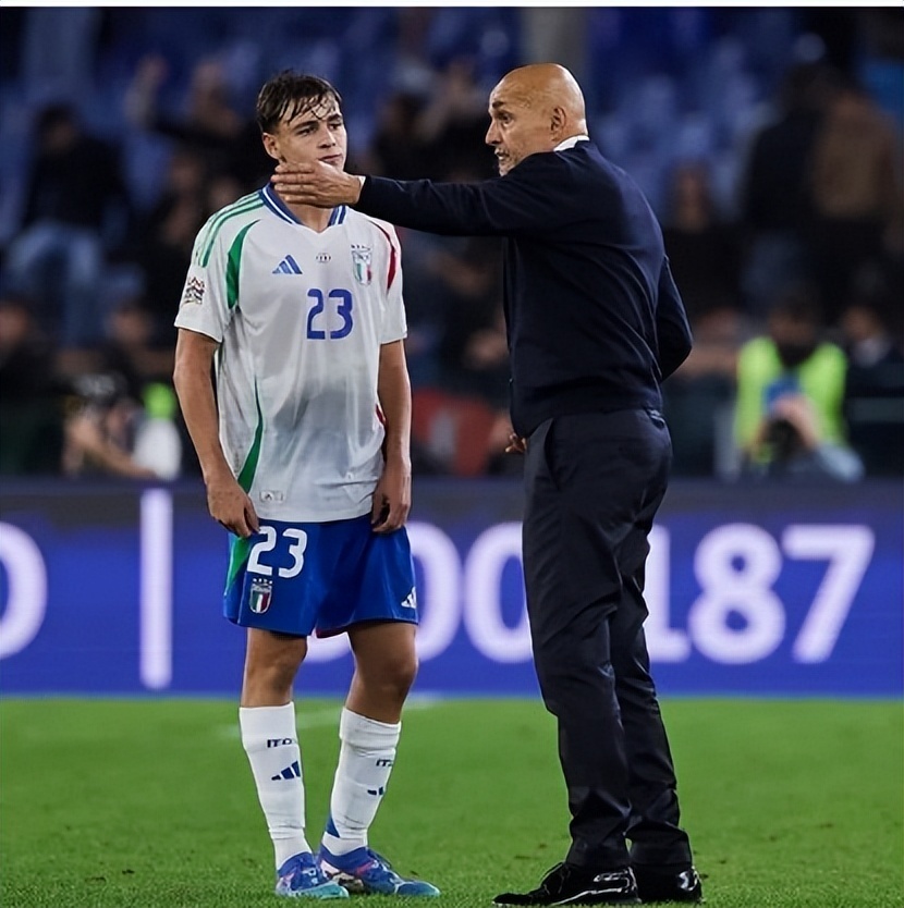 世俱杯直播-包含新赛季主教练大换血,豪强球队备战崭露头角的词条