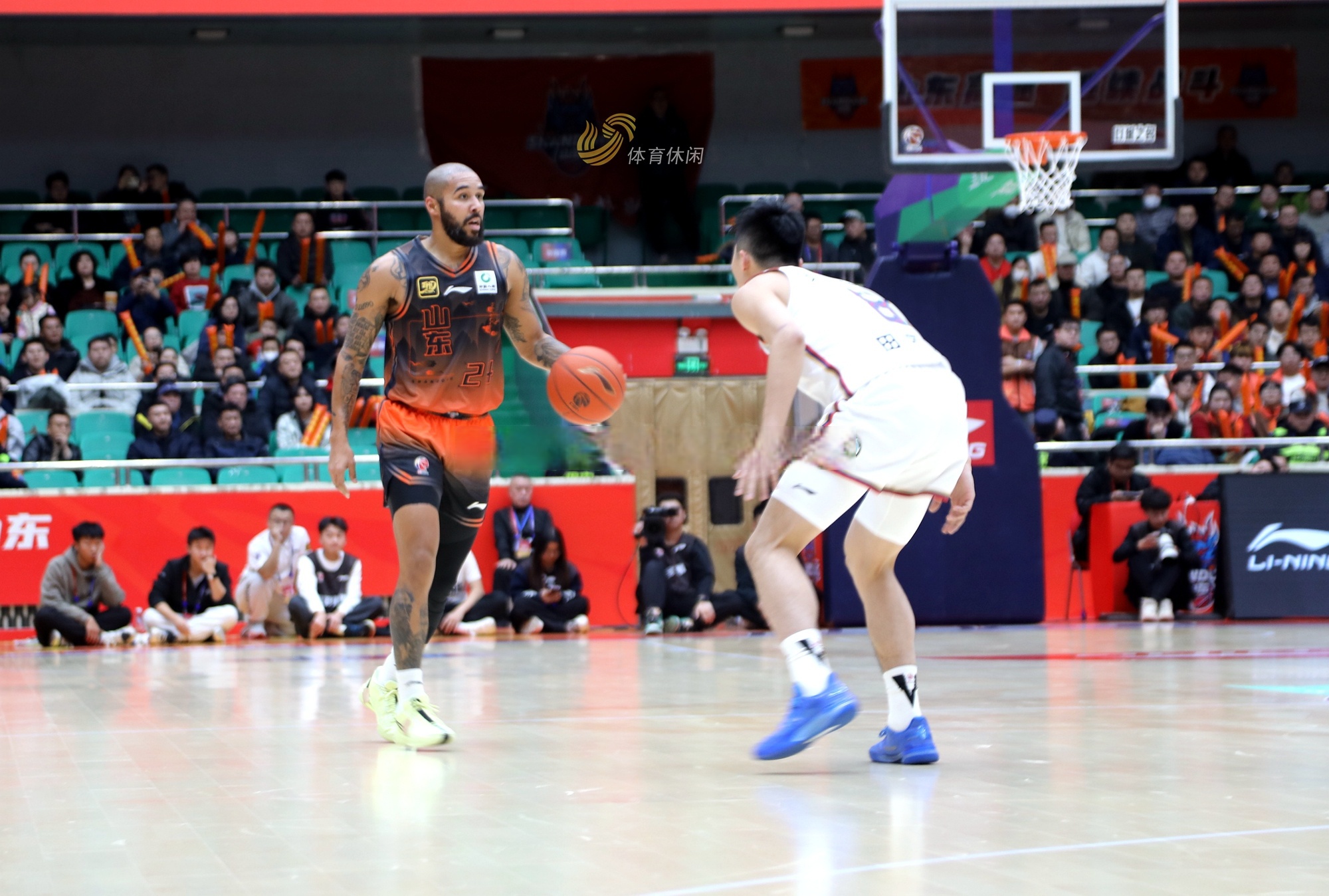 江苏男篮击败山东队，出人意料