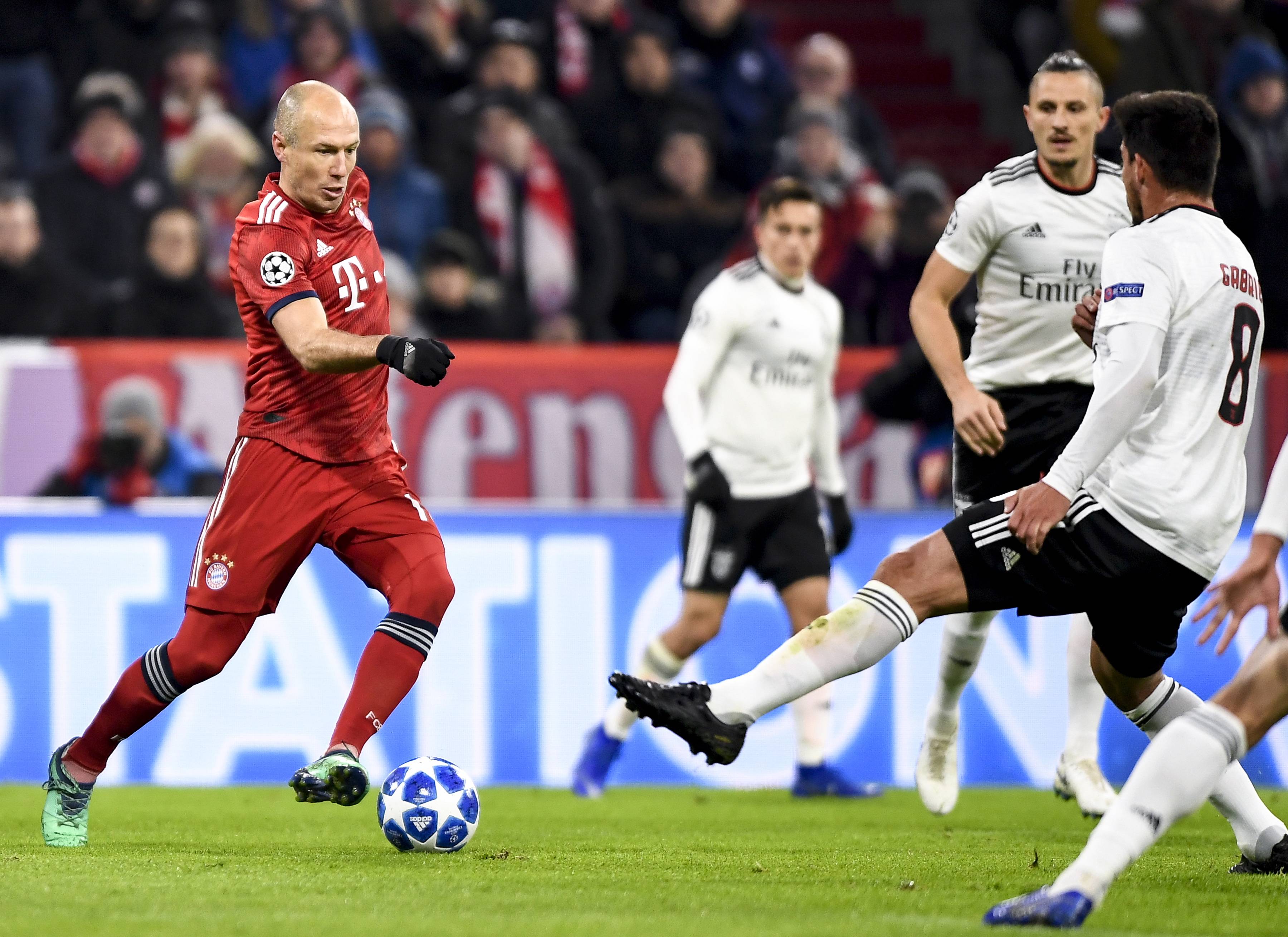 包含布里斯托城外援突破防线建功,客场逼平哈德斯菲尔德的词条 包含布里斯托城外援突破防线建功,客场逼平哈德斯菲尔德的词条