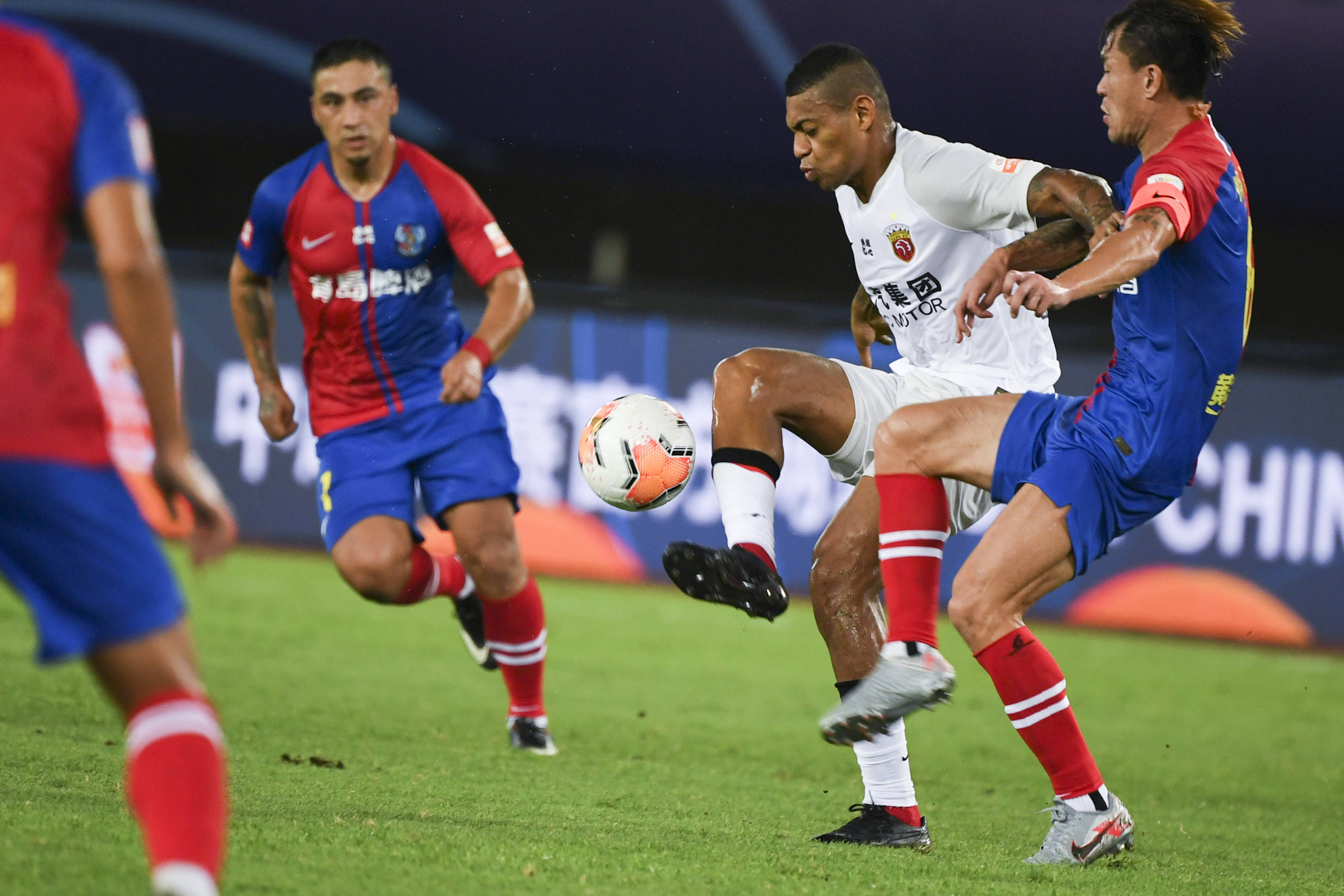 荆门上港队士气高涨,追求比赛胜利的简单介绍 荆门上港队士气高涨,追求比赛胜利的简单介绍