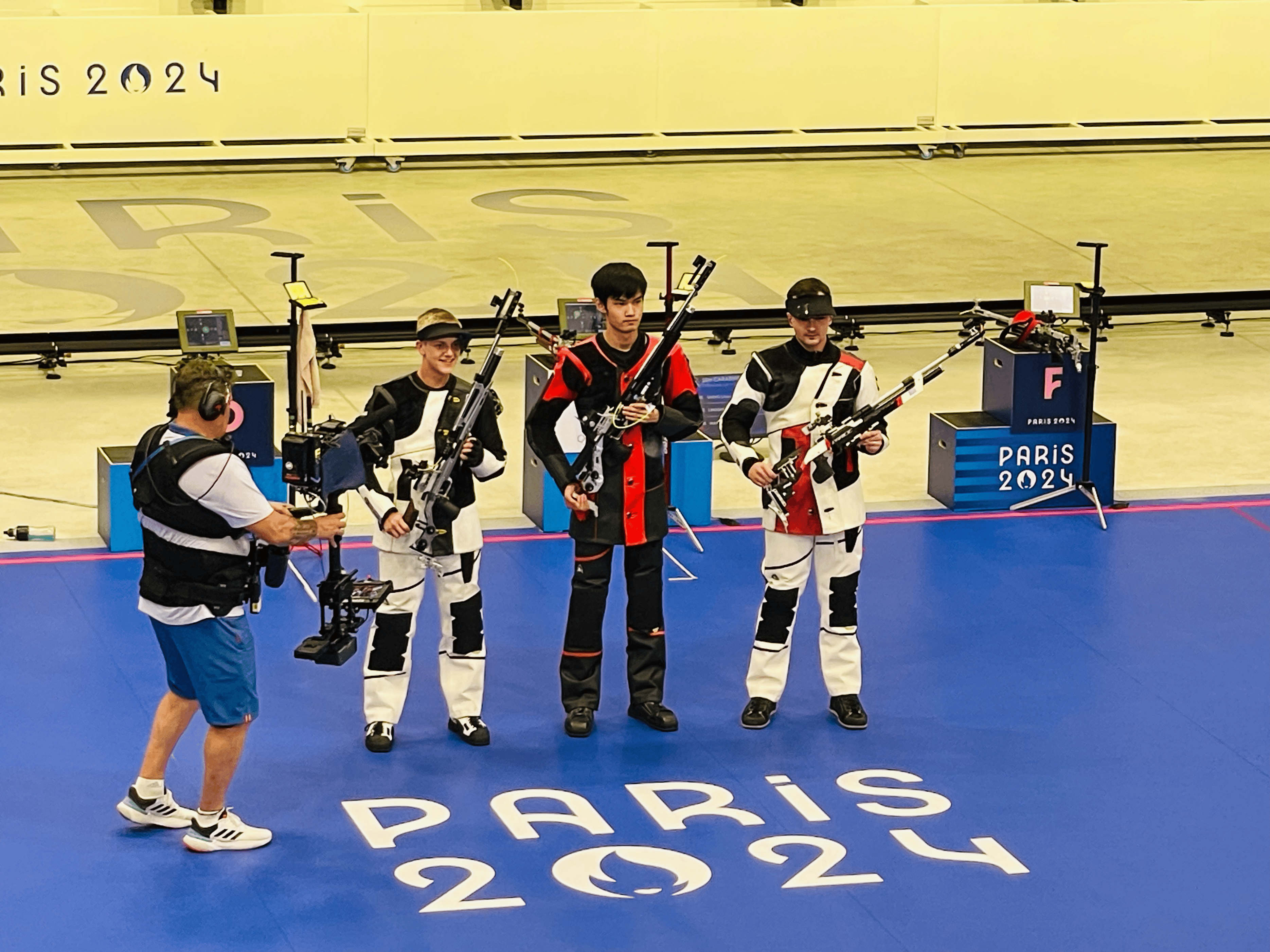 中国队在射击比赛中夺得三枚金牌 中国队在射击比赛中夺得三枚金牌