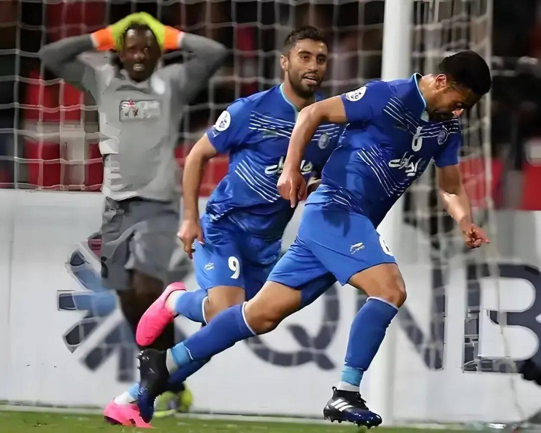 关于阿联酋球队亚冠表现抢眼，赢得全场掌声的信息