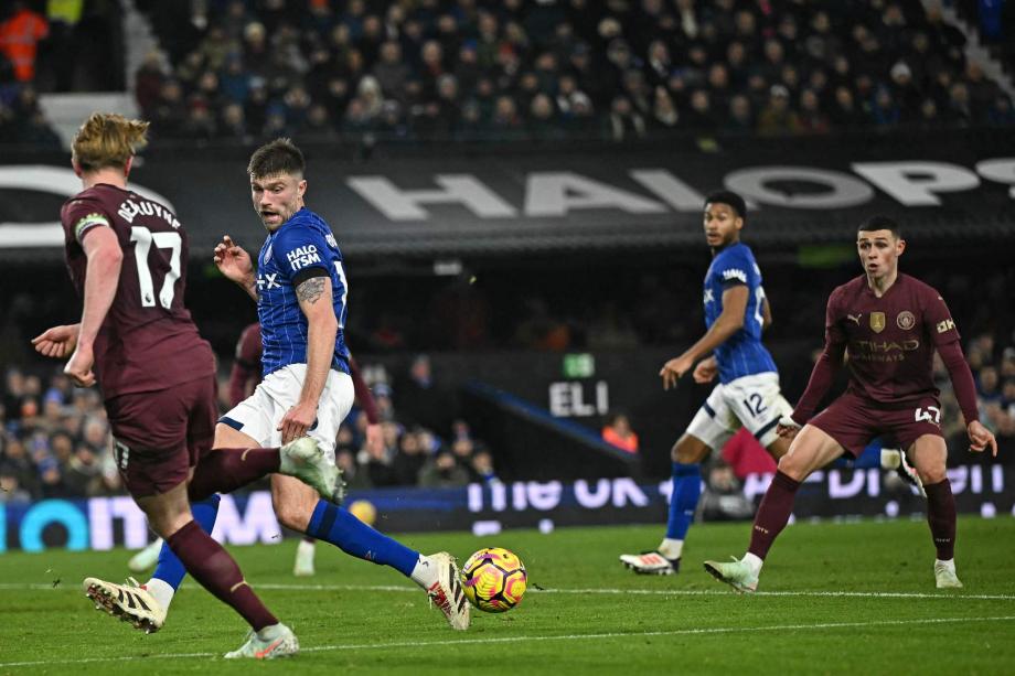 曼城客场大胜，取得重要胜利