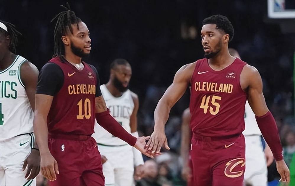 关于骑士队连续战胜实力强队，冲击排行榜前列的信息