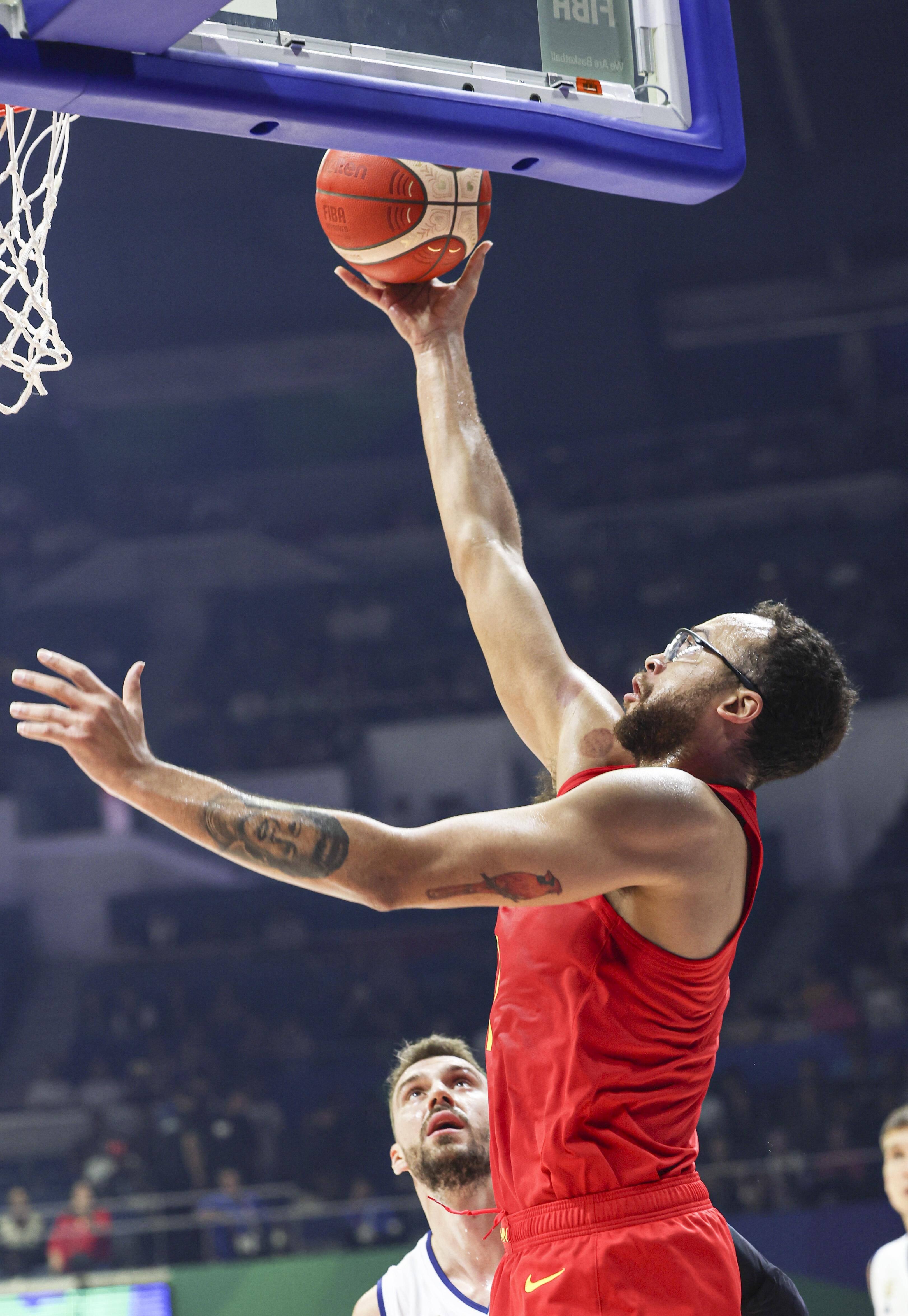 塞尔维亚男子篮球队实力出众 塞尔维亚男子篮球队实力出众