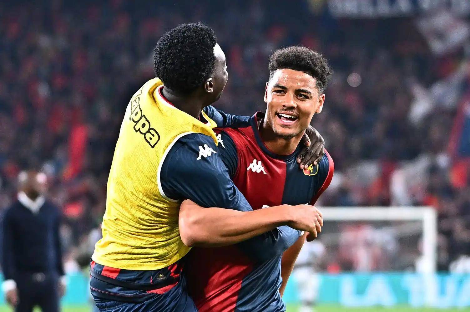 那不勒斯主场抑制热那亚，赢得关键胜利