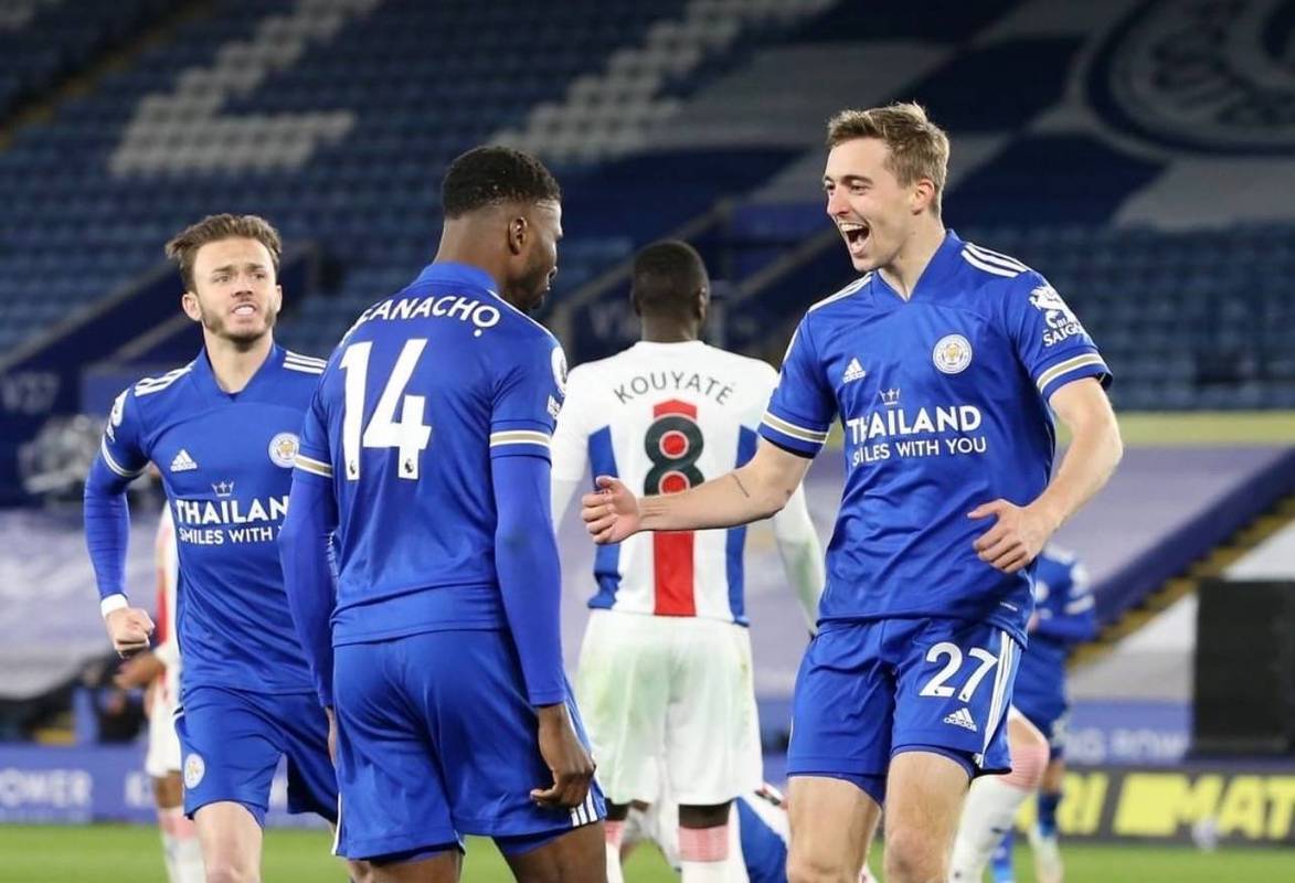 纽卡斯尔联客场遭遇失利,保级危机加剧 纽卡斯尔联客场遭遇失利,保级危机加剧