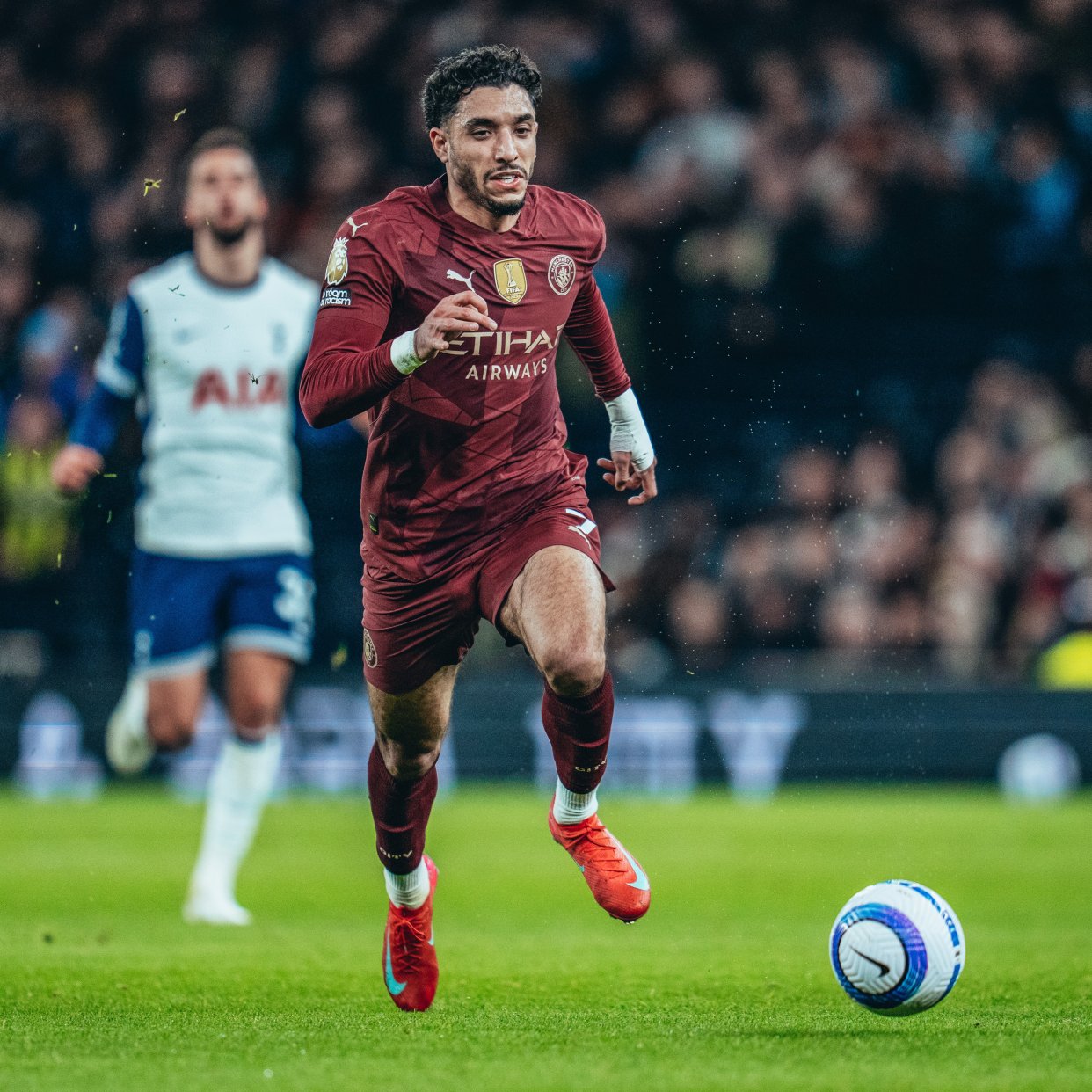 包含曼城十连胜稳坐英超寰宇霸主的词条 包含曼城十连胜稳坐英超寰宇霸主的词条