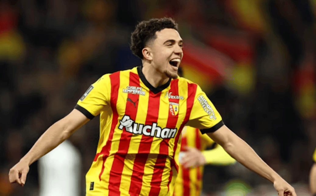 世俱杯决赛-朗斯战胜对手,法甲积分榜上升