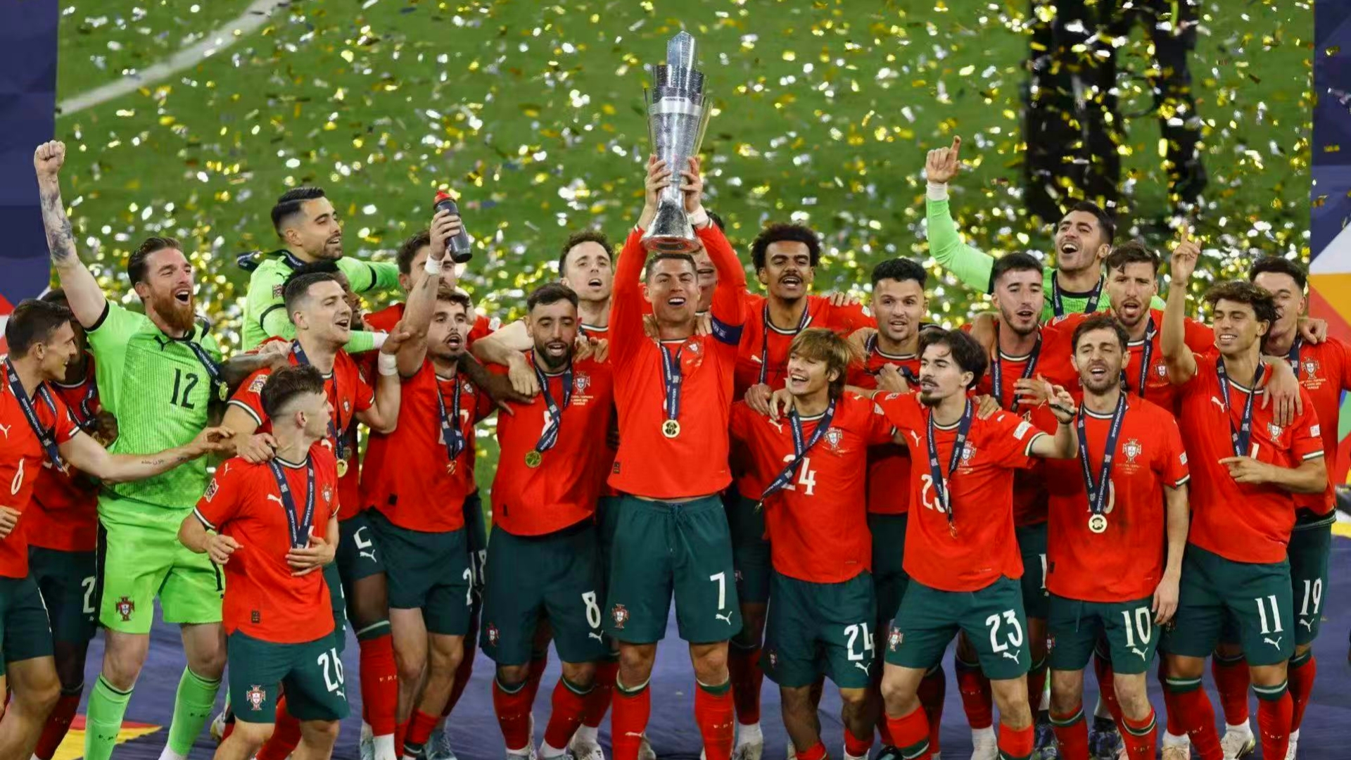 世俱杯冠军-包含欧洲杯四强产生,葡萄牙队晋级半决赛的词条