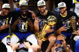 世俱杯改制-勇士队再制霸一切,东西强者巧逢