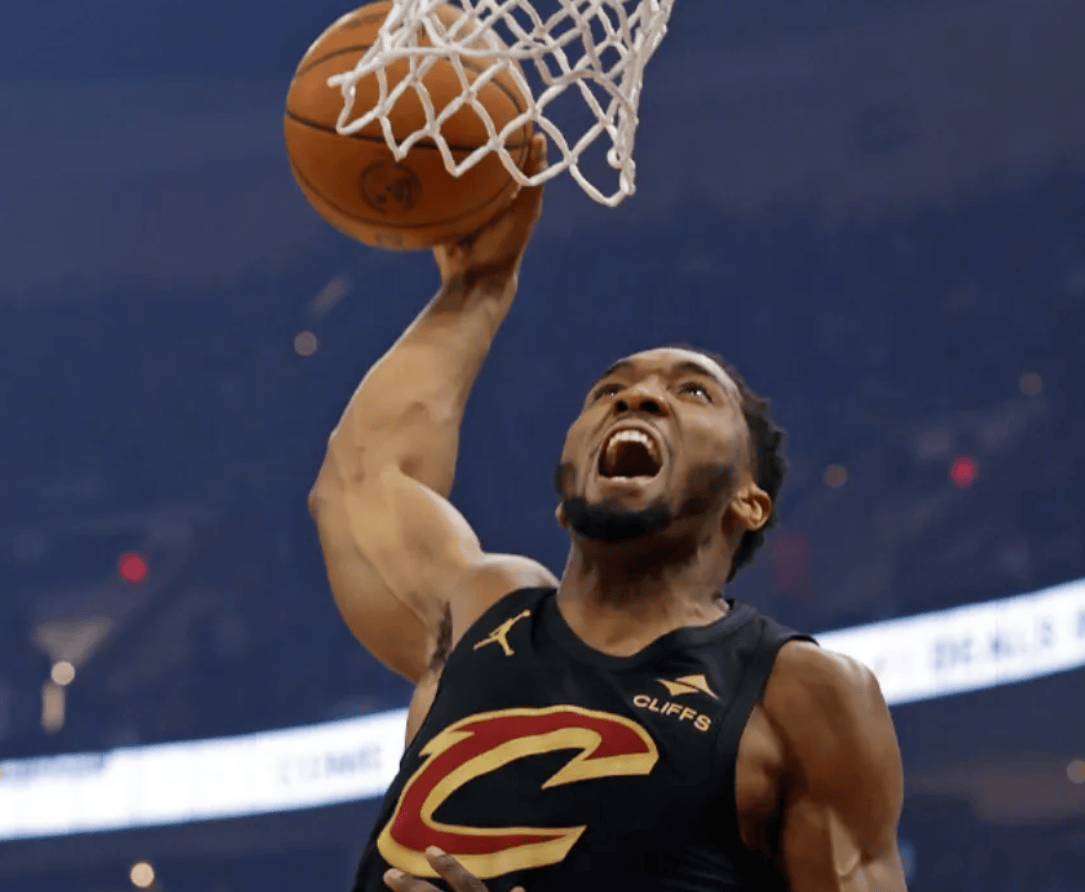 米切尔砍下30分,爵士战胜篮网 米切尔砍下30分,爵士战胜篮网