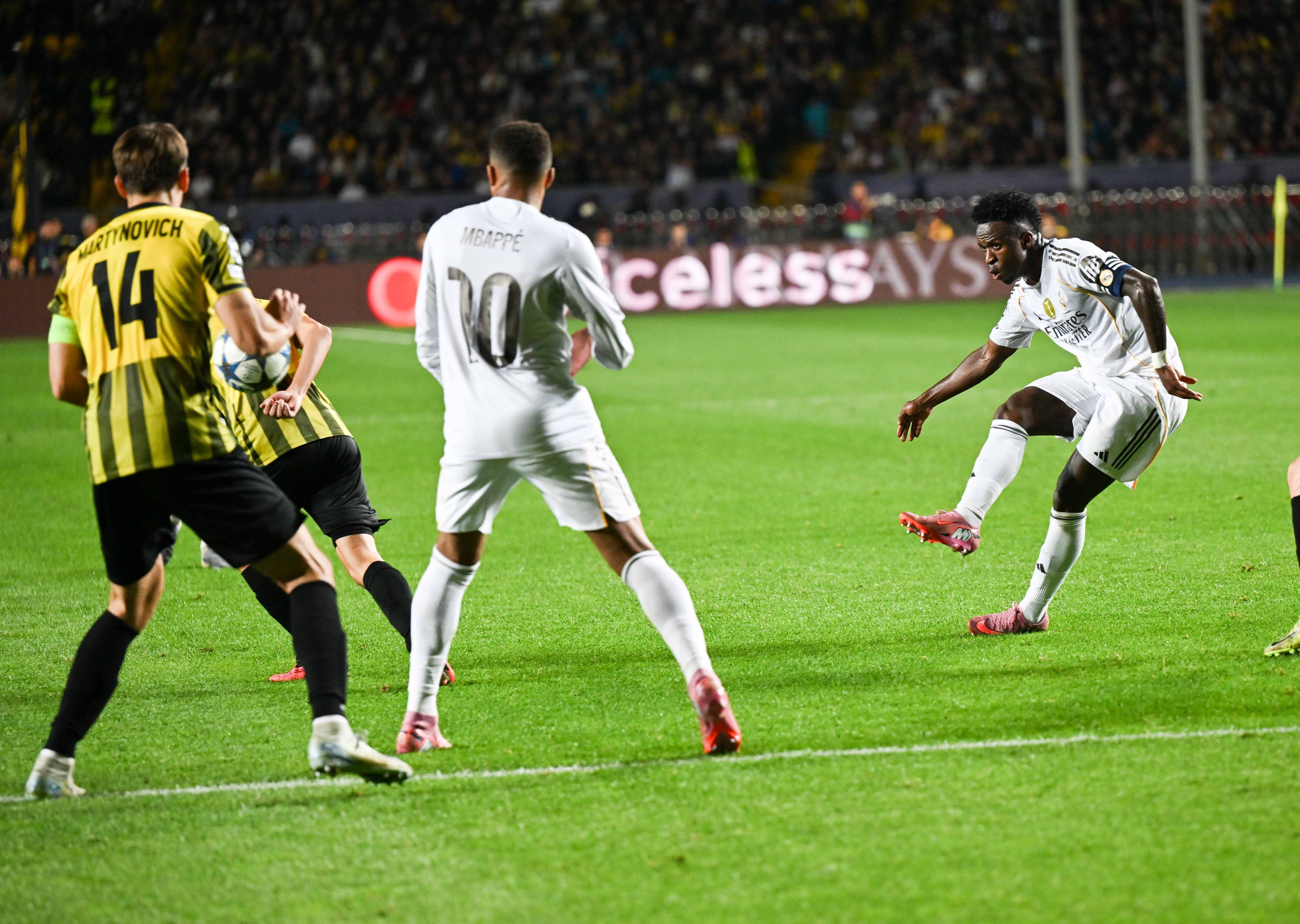 世俱杯冠军-罗马主场惨败,跌出欧战资格区