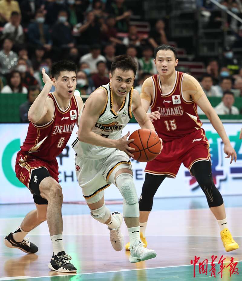 关于篮球联赛总决赛战罢，冠军问鼎庆功揽胜的信息