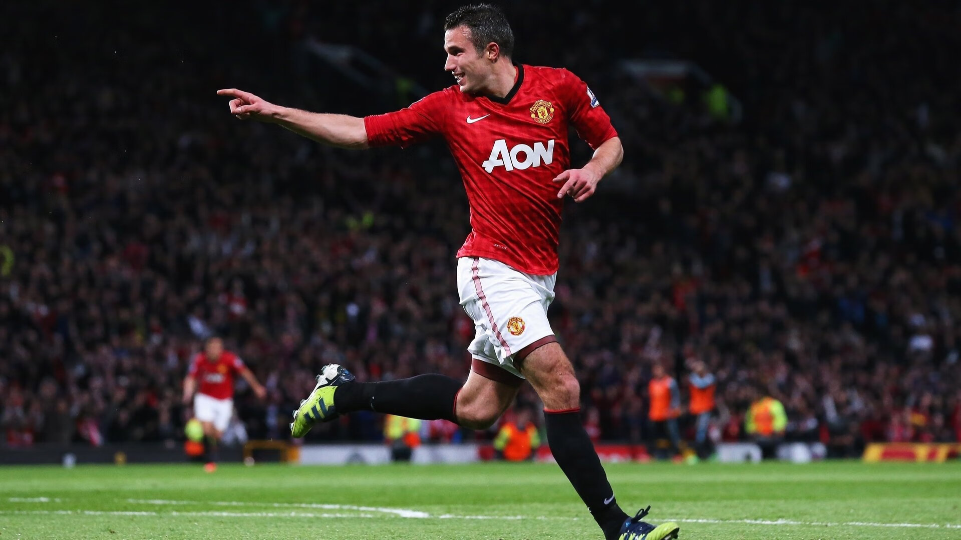 跨界绝杀，当足球场的微光照亮NBA的夜空